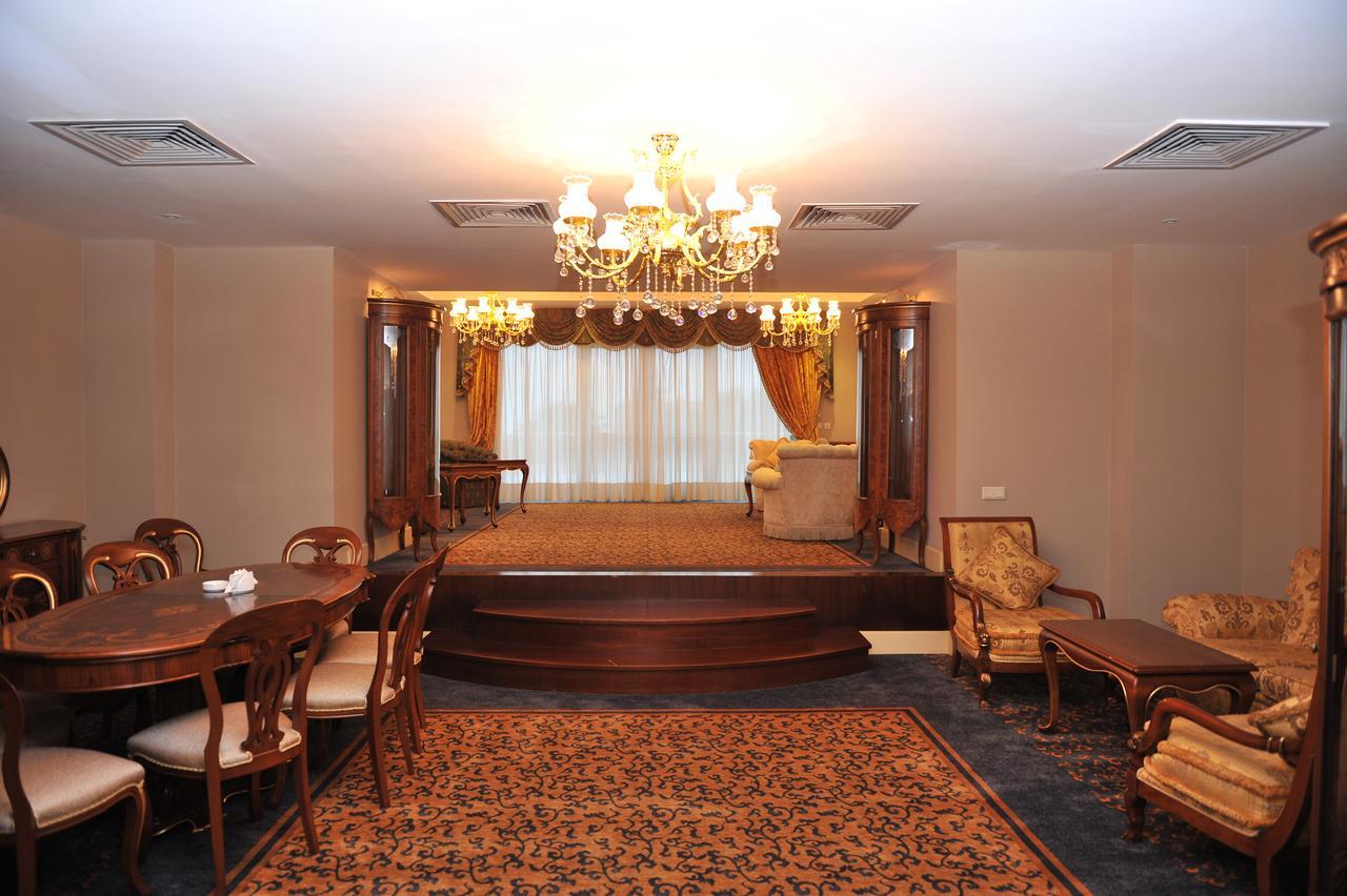 Hotel Intourist Palace Batumi Room photo